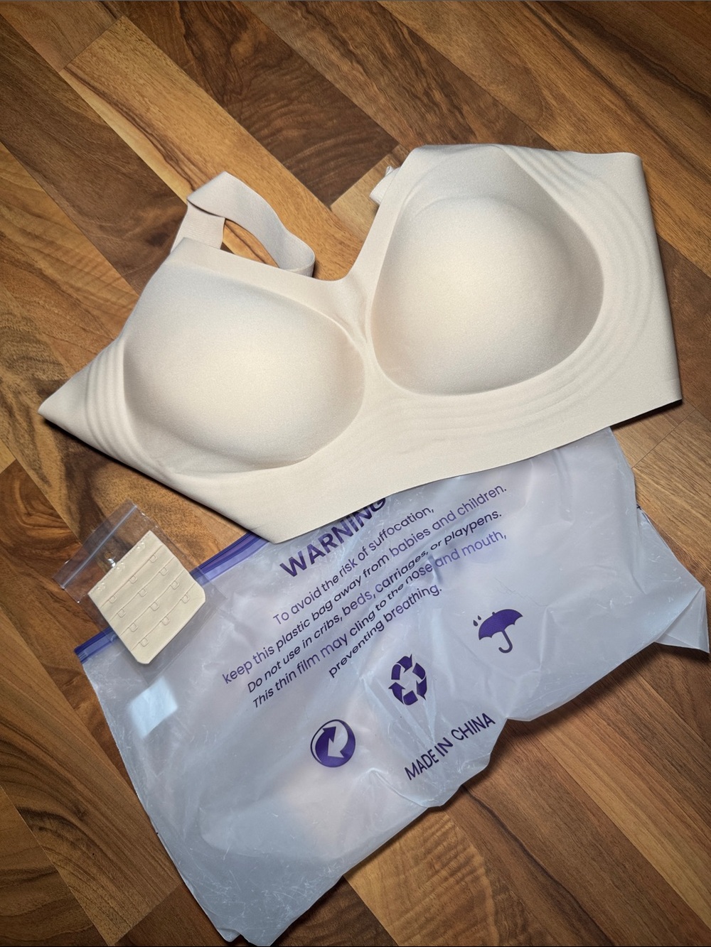 NWT Shecurve Seamless Nude Wireless Molding Bra XL